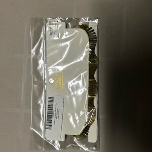 New in package Amrita Singh Gold tone Scallop Collar Necklace